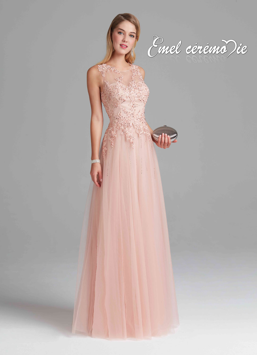 Robe de Cérémonie 2024