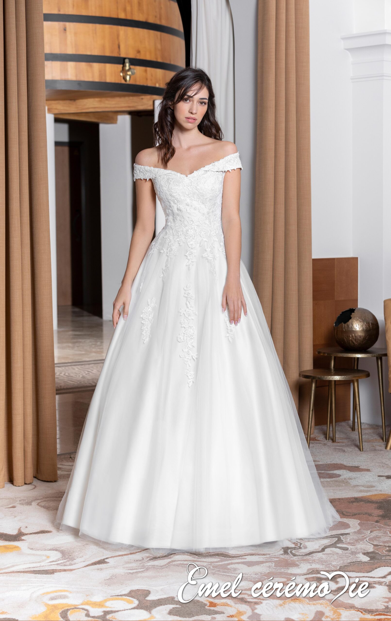 234-04FACE - Emel Cérémonie Robe de Mariee Miss Kelly Emel Cérémonie