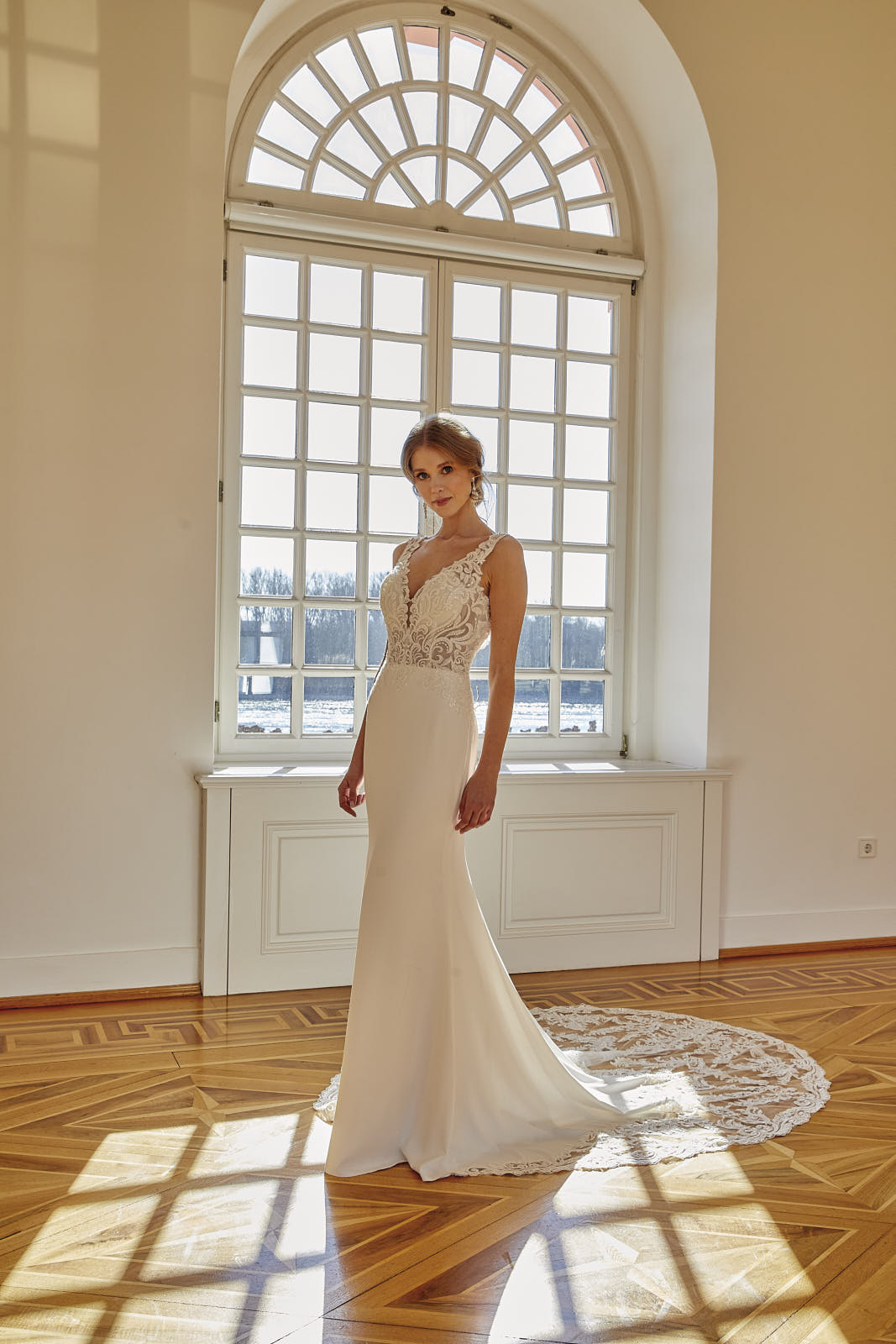 50605_vorne3 - Emel Cérémonie Robe de mariee EuroMode Emel Cérémonie